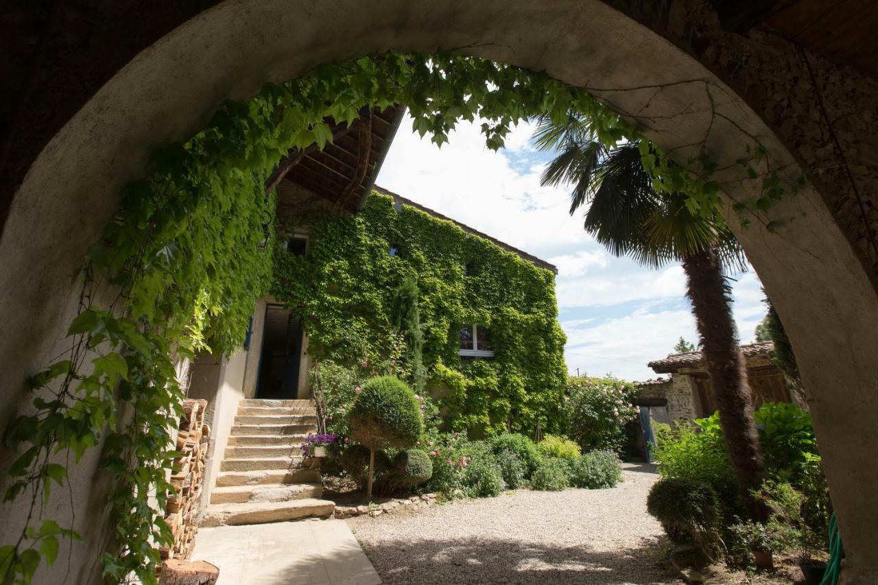 Le Clos Du Perret Chaussan Экстерьер фото